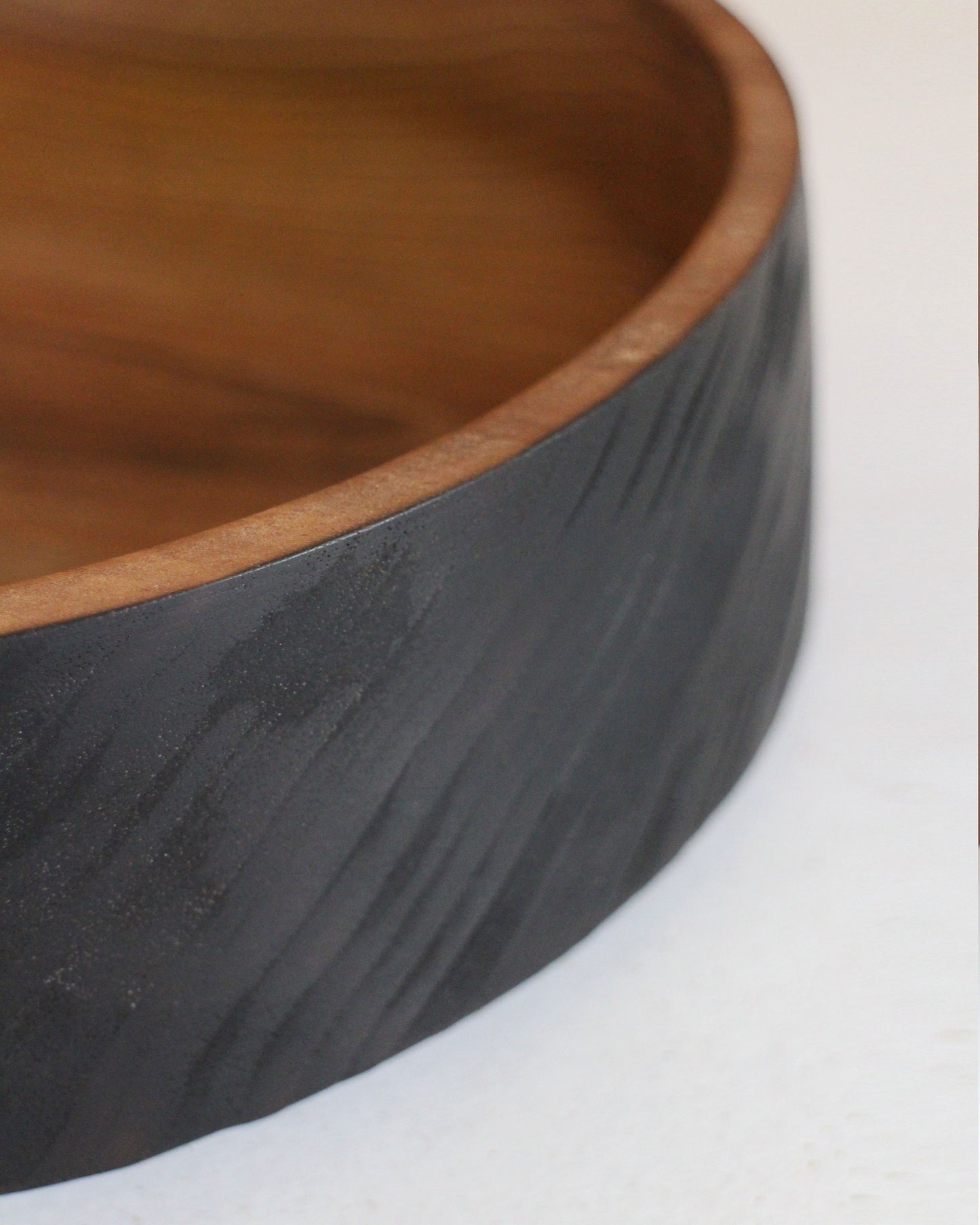 Bowl con piedino in noce Yakisugi Ø23cm