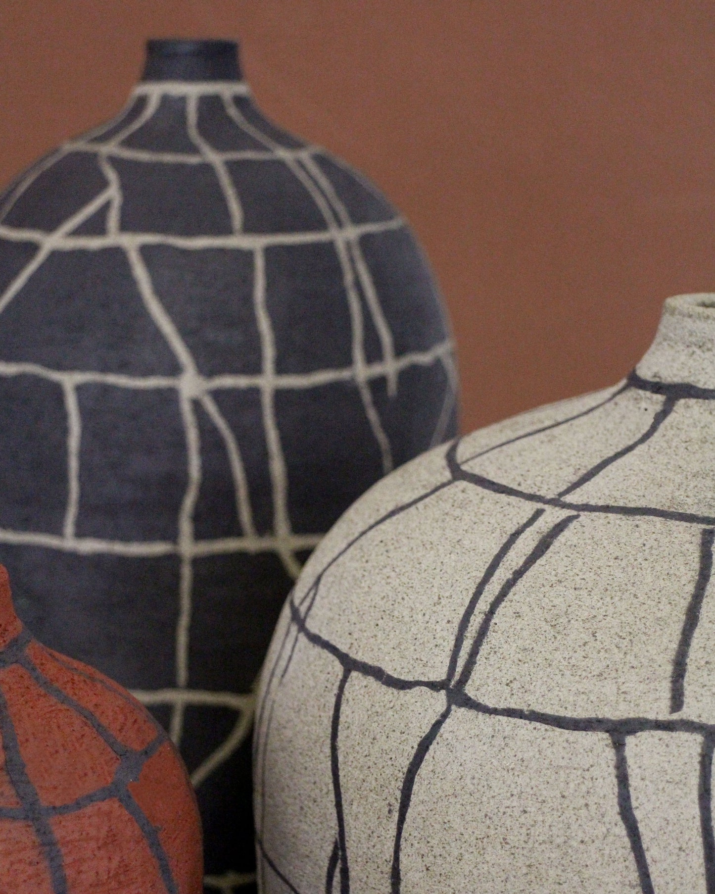 Vaso per fiori recisi Ø12 cm rosso lava intarsiato