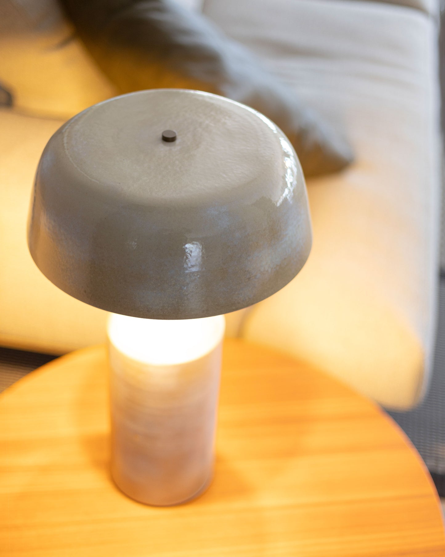 Lampade da tavolo in gres smalto ad effetto avorio