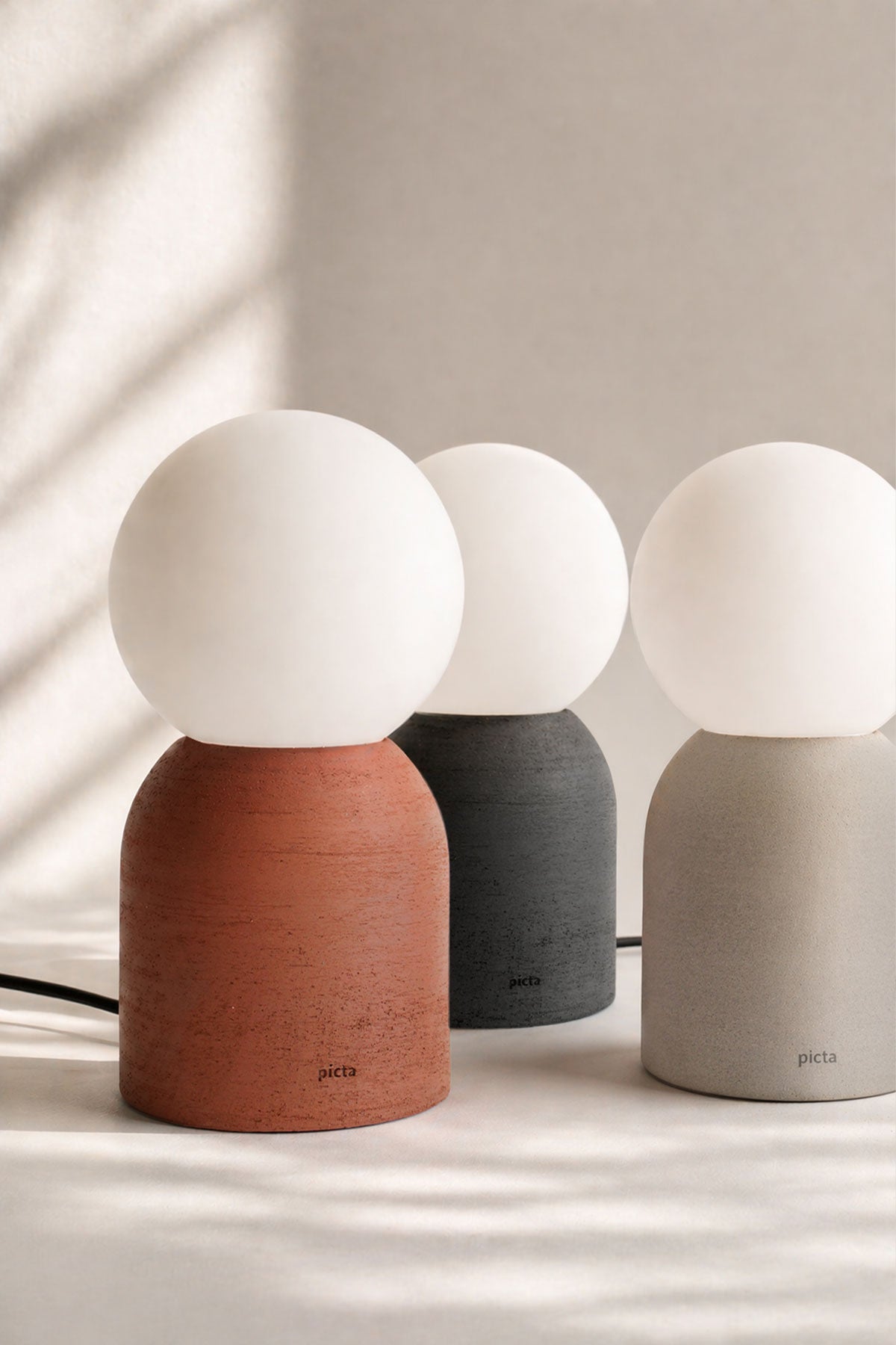 Lampada Moon in Gres graffiato